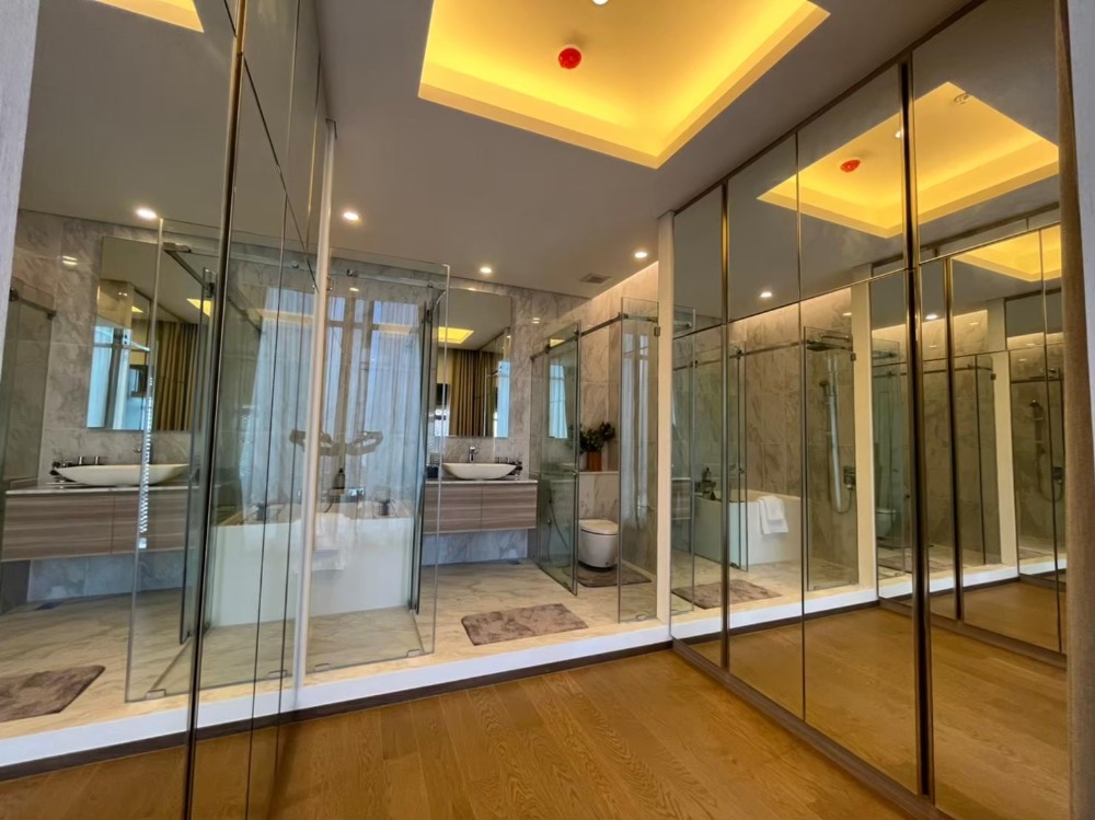 For SaleCondoOnnut, Udomsuk : 🔥 Dont miss out! Penthouse luxury 3 bedrooms (Fully Furnished) near BTS On Nut! 
 
