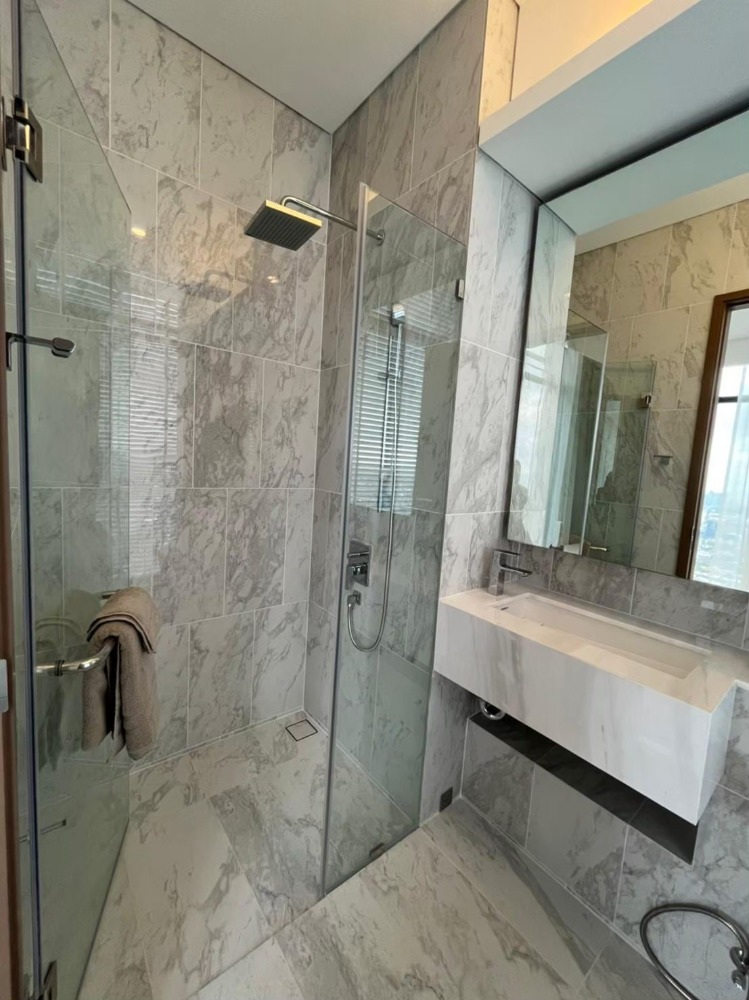 For SaleCondoOnnut, Udomsuk : 🔥 Dont miss out! Penthouse luxury 3 bedrooms (Fully Furnished) near BTS On Nut! 
 
