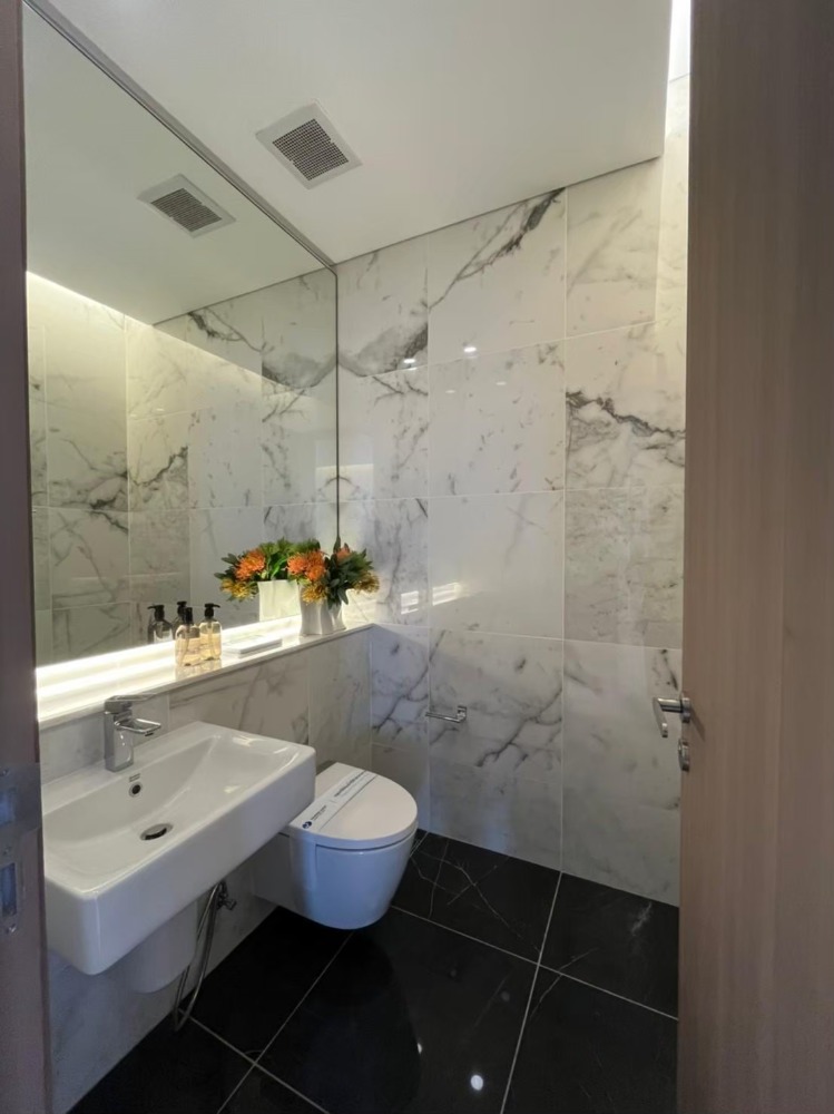 For SaleCondoOnnut, Udomsuk : 🔥 Dont miss out! Penthouse luxury 3 bedrooms (Fully Furnished) near BTS On Nut! 
 
