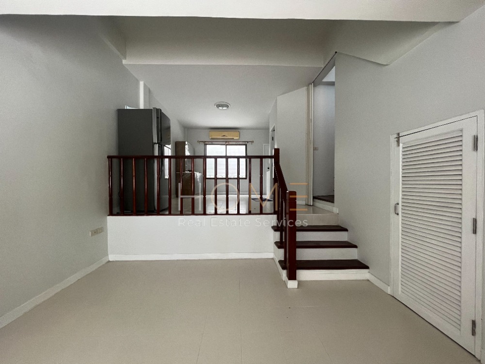 ขายทาวน์โฮมโชคชัย4 ลาดพร้าว71 : ทาวน์โฮม บ้านกลางเมือง เหม่งจ๋าย - ลาดพร้าว / 3 ห้องนอน (ขายพร้อมผู้เช่า), Baan Klang Muang Mengjai - Ladprao / Townhome 3 Bedrooms (SALE WITH TENANT) TPM130