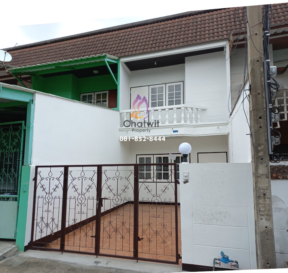 For SaleTownhomeSamut Prakan,Samrong : Townhome for sale, 800 meters to the BTS, newly renovated.