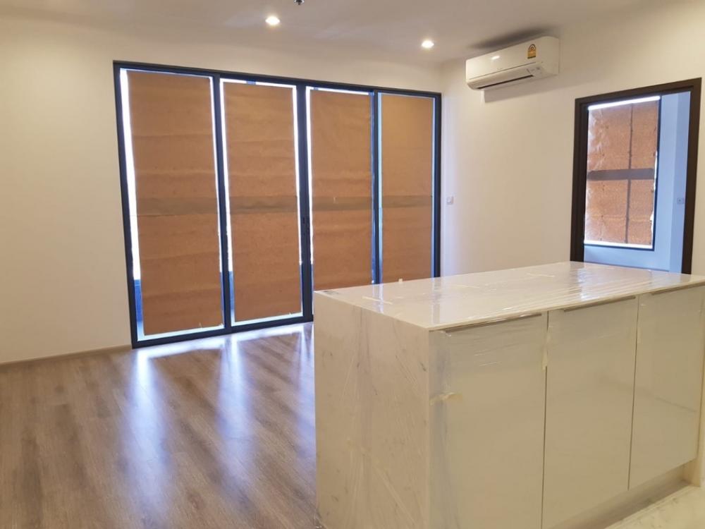 ขายคอนโดอ่อนนุช อุดมสุข : ขายคอนโด ไอดีโอ โมบิ สุขุมวิท 66 ชั้นสูง 2 ห้องนอน 2 ห้องน้ำ มีอ่างอาบน้ำ