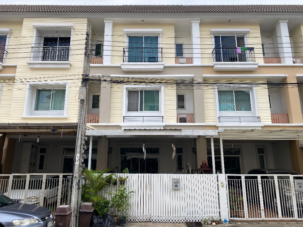 For SaleTownhomeRama3 (Riverside),Satupadit : For sale, 3 floors, 4 bedrooms, good location, near the expressway, accessible in many ways Grandity Village Sathu Pradit