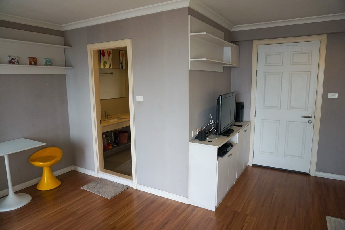 ขายคอนโดปิ่นเกล้า จรัญสนิทวงศ์ : 🔥ขายถูก🔥 ลุมพินี สวีท ปิ่นเกล้า ขายเพียง 2.2ล้านบาท🔥🔥🔥