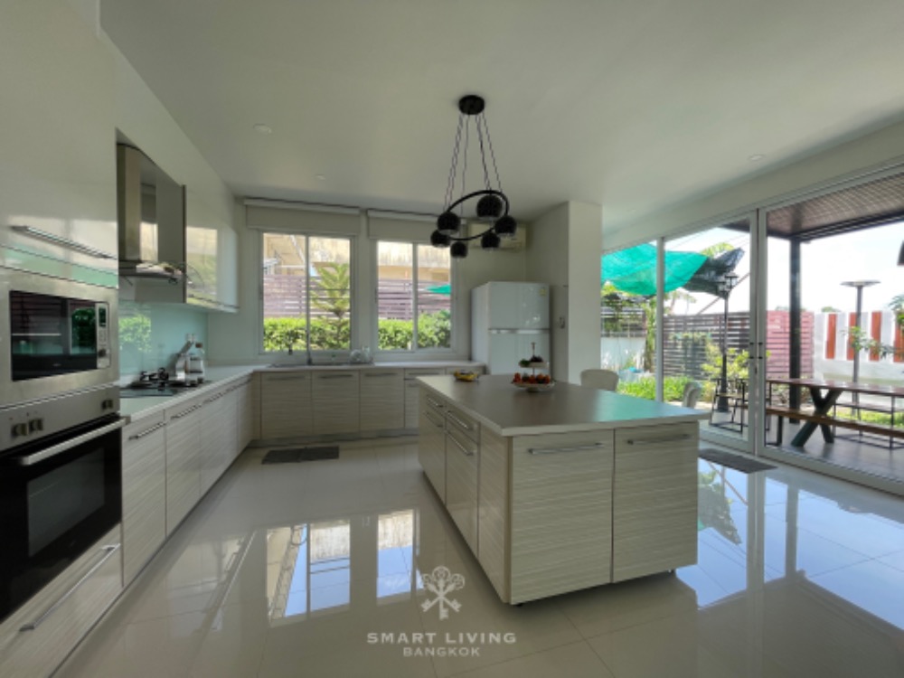 ขายบ้านนวมินทร์ รามอินทรา : 📢👇ขายบ้านหรู พร้อมผู้เช่าสัญญาสิ้นสุด ธันวาคม 2569 สระว่ายน้ำส่วนตัว พื้นที่กว้างขวาง ตกแต่งแบบ Modern โปร่ง สบาย บ้านเลขที่เป็นมงคล