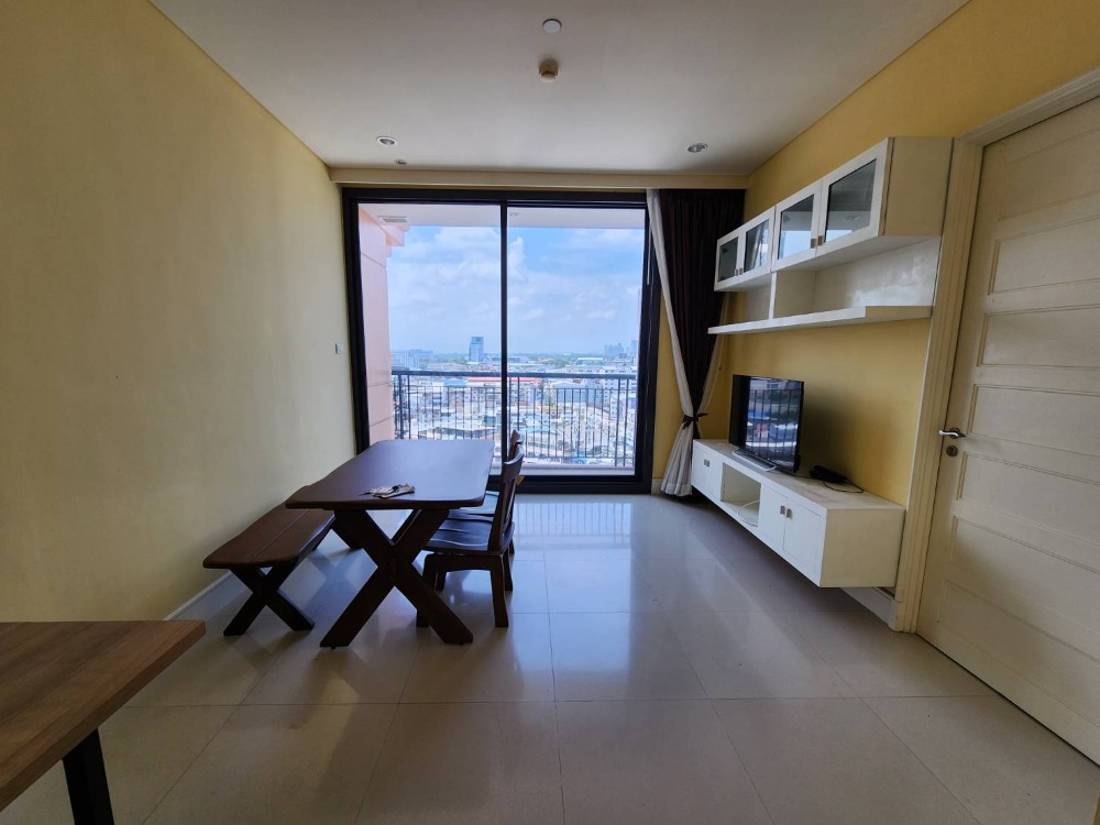 ขายคอนโดสุขุมวิท อโศก ทองหล่อ : SELL (7.2 MB) HOT DEAL - (1 Bed 51 Sqm) Pet Friendly Condo @BTS Asoke