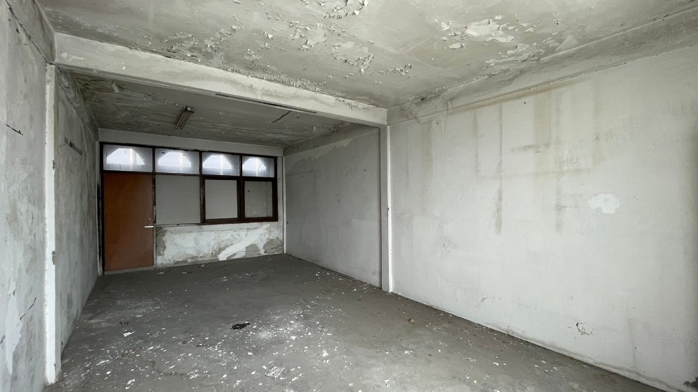 ขายอาคารพาณิชย์สุขุมวิท อโศก ทองหล่อ : ขายอาคารพานิชย์ 2 ห้อง ติดถนนเอกมัย