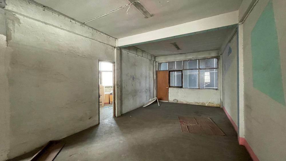 ขายอาคารพาณิชย์สุขุมวิท อโศก ทองหล่อ : ขายอาคารพานิชย์ 2 ห้อง ติดถนนเอกมัย