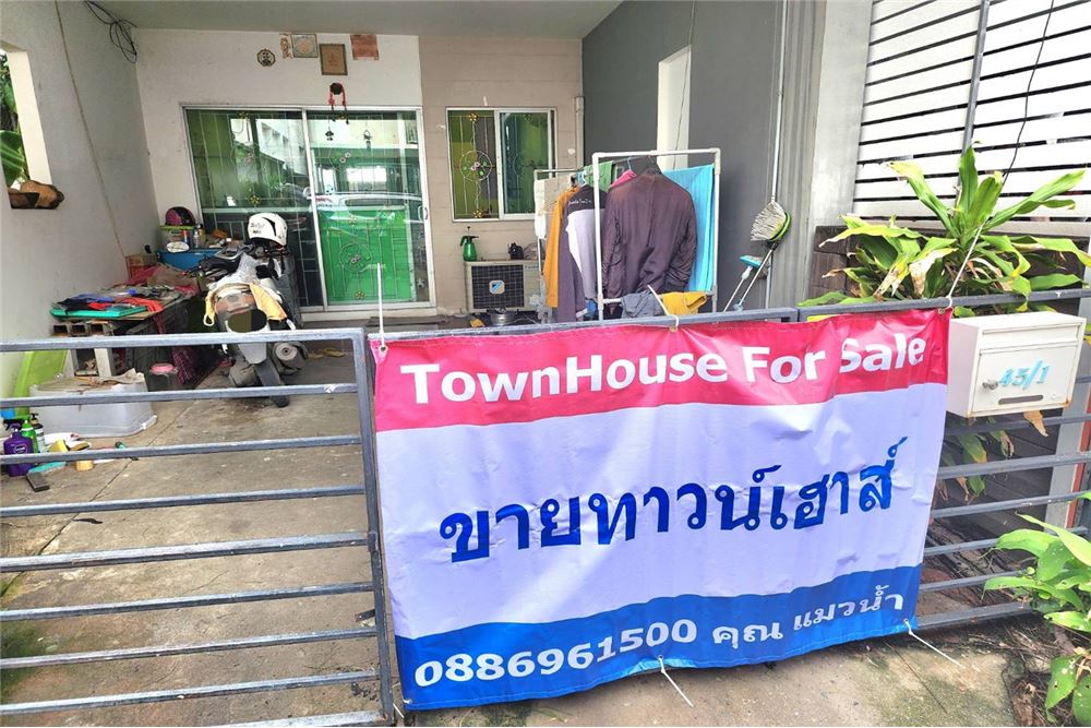 For SaleTownhomePathum Thani,Rangsit, Thammasat : หมู่บ้านวีวิลเลจ1/ขายทาวน์เฮ้าส์  ซอยเอราวัณ1
