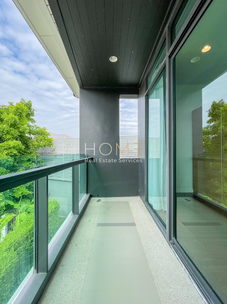 For SaleHousePattanakan, Srinakarin : Setthasiri Krungthep Kreetha / 4 Bedrooms (SALE WITH TENANT) BZD072