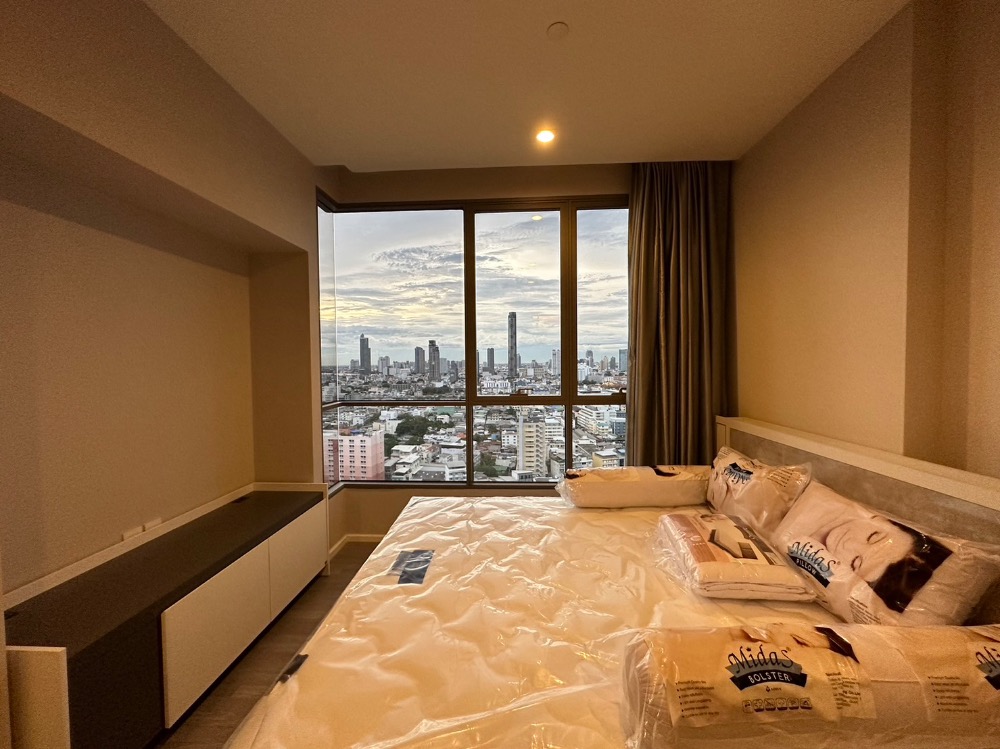 For RentCondoSathorn, Narathiwat : 💫🧚‍♂️ For rent, The Room Sathorn - St.Louis, decorated and ready to move in. Fully furnished Good location in Sathorn area, near BTS St. Louis 🚆💫