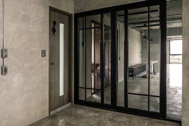 For SaleHome OfficeChaengwatana, Muangthong : Sale with tenant til October 2026. Home Office, 4 bedrooms, near The Mall Ngamwongwan.