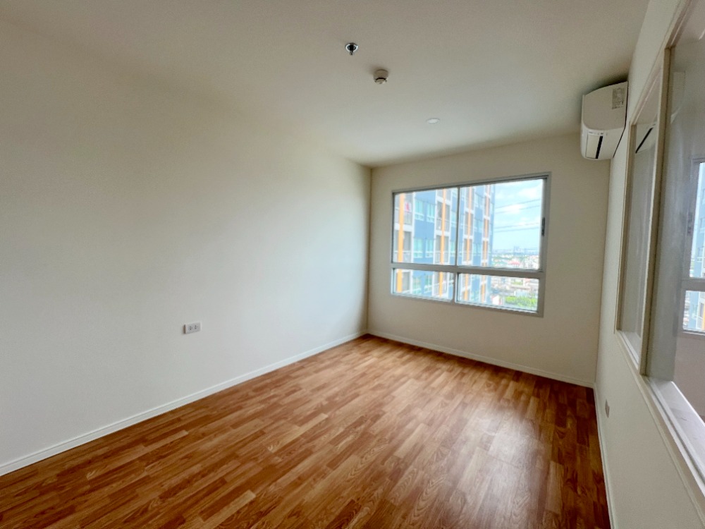 For SaleCondoPattanakan, Srinakarin : Condo for sale Lumpini Ville Phatthanakan-Srinakarin Lumpini Ville Phatanakan - Srinakarin, near Kasem Bundit University, 1 bedroom, size 28 square meters, large room, beautiful view, complete central area, convenient travel, Srinakarin, Phatthanakan,