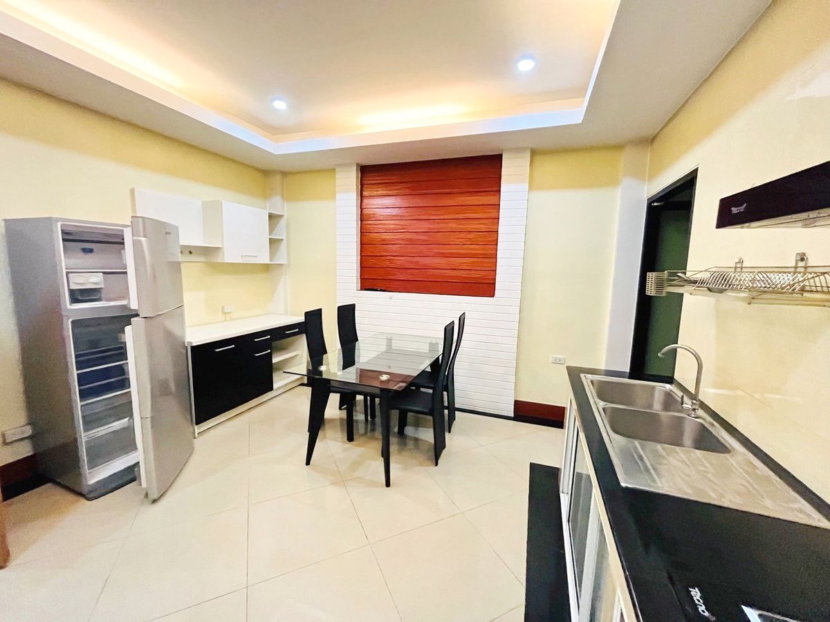 ให้เช่าโฮมออฟฟิศรัชดา ห้วยขวาง : HK0100😊 For RENT ให้เช่า โฮมออฟฟิต 3 ชั้น🚪4 ห้องนอน🚄ใกล้ MRT ห้วยขวาง🔔พื้นที่บ้าน:55ตร.วา🔔พื้นที่ใช้สอย:220ตร.ม.💲เช่า:48,000฿📞O99-5919653,O65-9423251✅LineID:@sureresidence