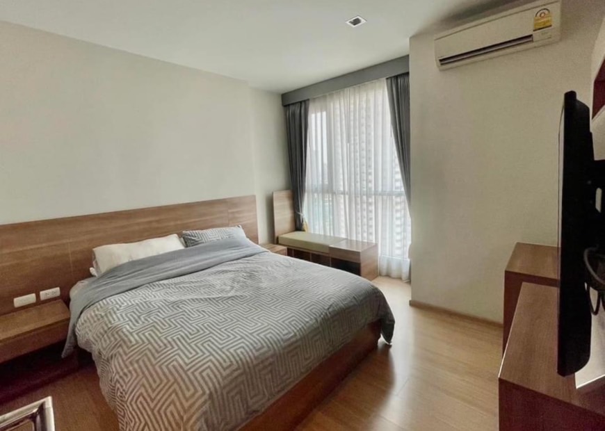 ให้เช่าคอนโดสาทร นราธิวาส : ให้เช่า ✨Rhythm Sathorn✨ ห้องสวย เฟอร์และเครื่องใช้ไฟฟ้าครบ มีอ่างอาบน้ำ🛁  ใกล้ BTS สะพานตากสิน 🚆