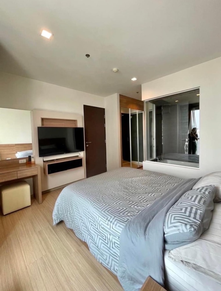 ให้เช่าคอนโดสาทร นราธิวาส : ให้เช่า ✨Rhythm Sathorn✨ ห้องสวย เฟอร์และเครื่องใช้ไฟฟ้าครบ มีอ่างอาบน้ำ🛁  ใกล้ BTS สะพานตากสิน 🚆