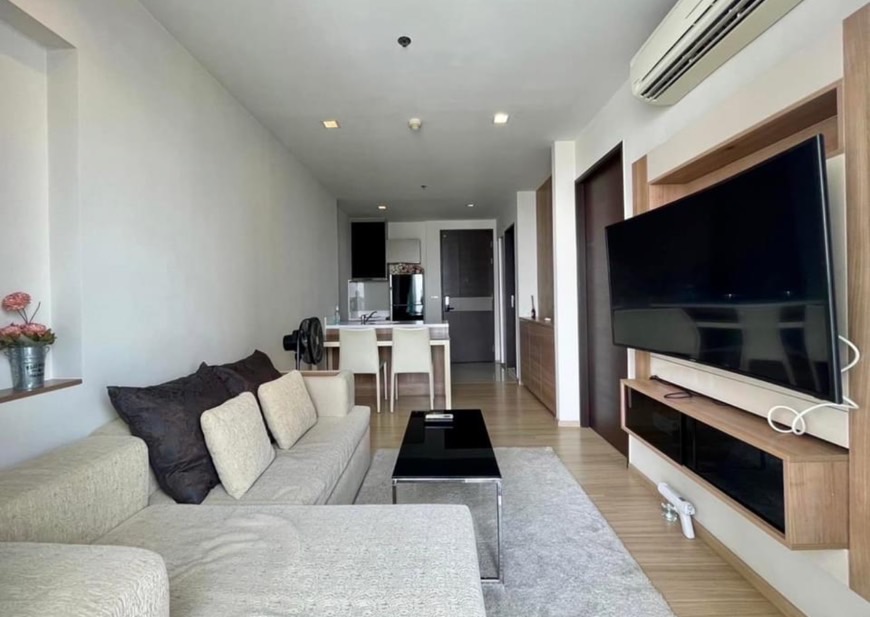 ให้เช่าคอนโดสาทร นราธิวาส : ให้เช่า ✨Rhythm Sathorn✨ ห้องสวย เฟอร์และเครื่องใช้ไฟฟ้าครบ มีอ่างอาบน้ำ🛁  ใกล้ BTS สะพานตากสิน 🚆