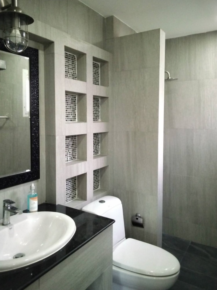 ให้เช่าบ้านสมุทรปราการ สำโรง : บ้านให้เช่า หมู่่บ้าน วินด์มิลล์ พาร์ค Windmill Park บางนา กม.10 ตกแต่งครบ พร้อมอยู่