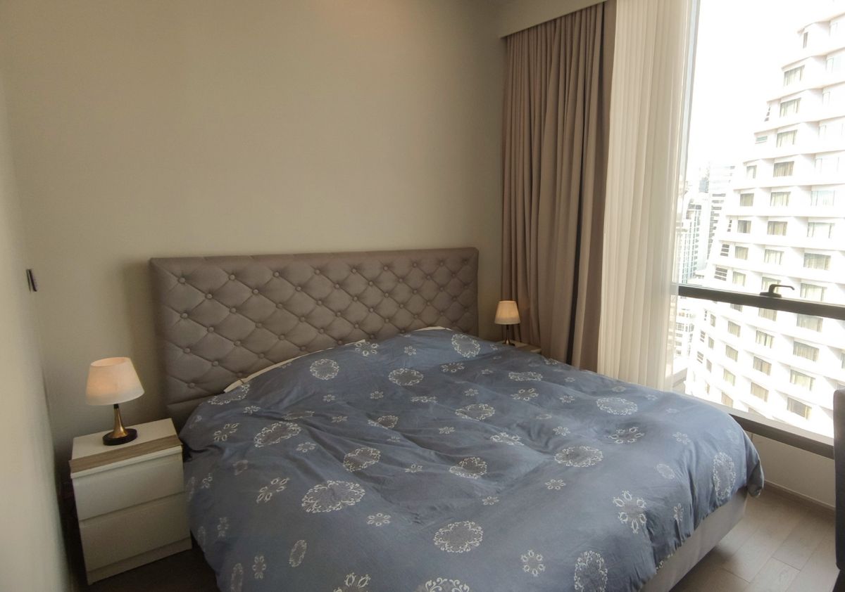 ขายคอนโดสุขุมวิท อโศก ทองหล่อ : ขายคอนโดหรู เซอเลส อโศก ชั้น 25 ขนาด 2 ห้องนอน 2 ห้องน้ำ พื้นที่ใช้สอย 70.08  ตร.ม. ห้องแต่งครบสไตล์ Modern Luxury พร้อมเข้าอยู่ ที่สุดของทำเล ใจกลางอโศก ใกล้ BTS อโศก และ MRT สุขุมวิท เพียง 150 เมตร