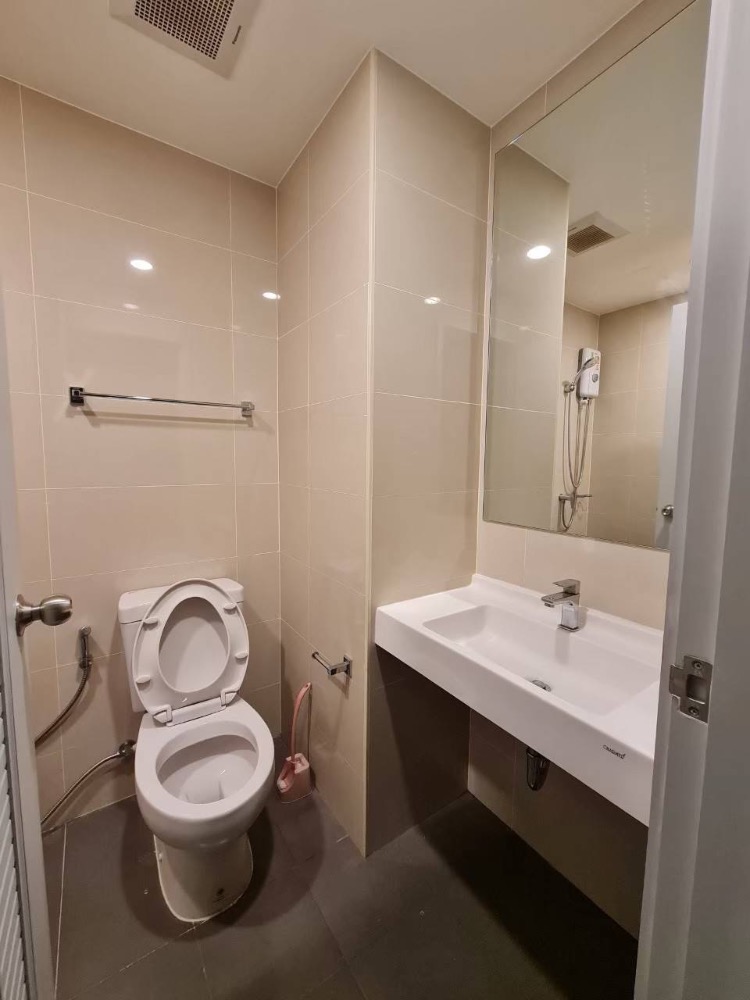 For RentCondoBangna, Bearing, Lasalle : for rent A space mega bangna 1 super deal❤️💟