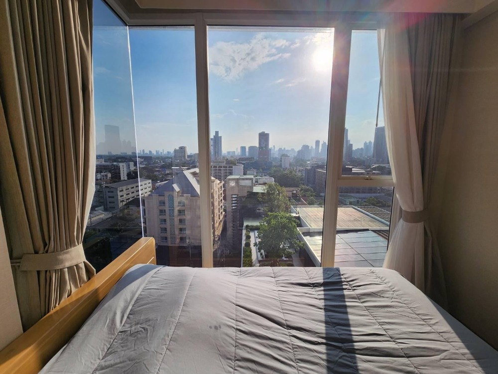 For RentCondoSukhumvit, Asoke, Thonglor : ★ Siamese Exclusive Sukhumvit 42★ 52 sq m., 11th floor (2 bedrooms, 1 bathroom), ★near BTS Ekkamai ★near Gateway Ekkamai★ Complete electrical appliances