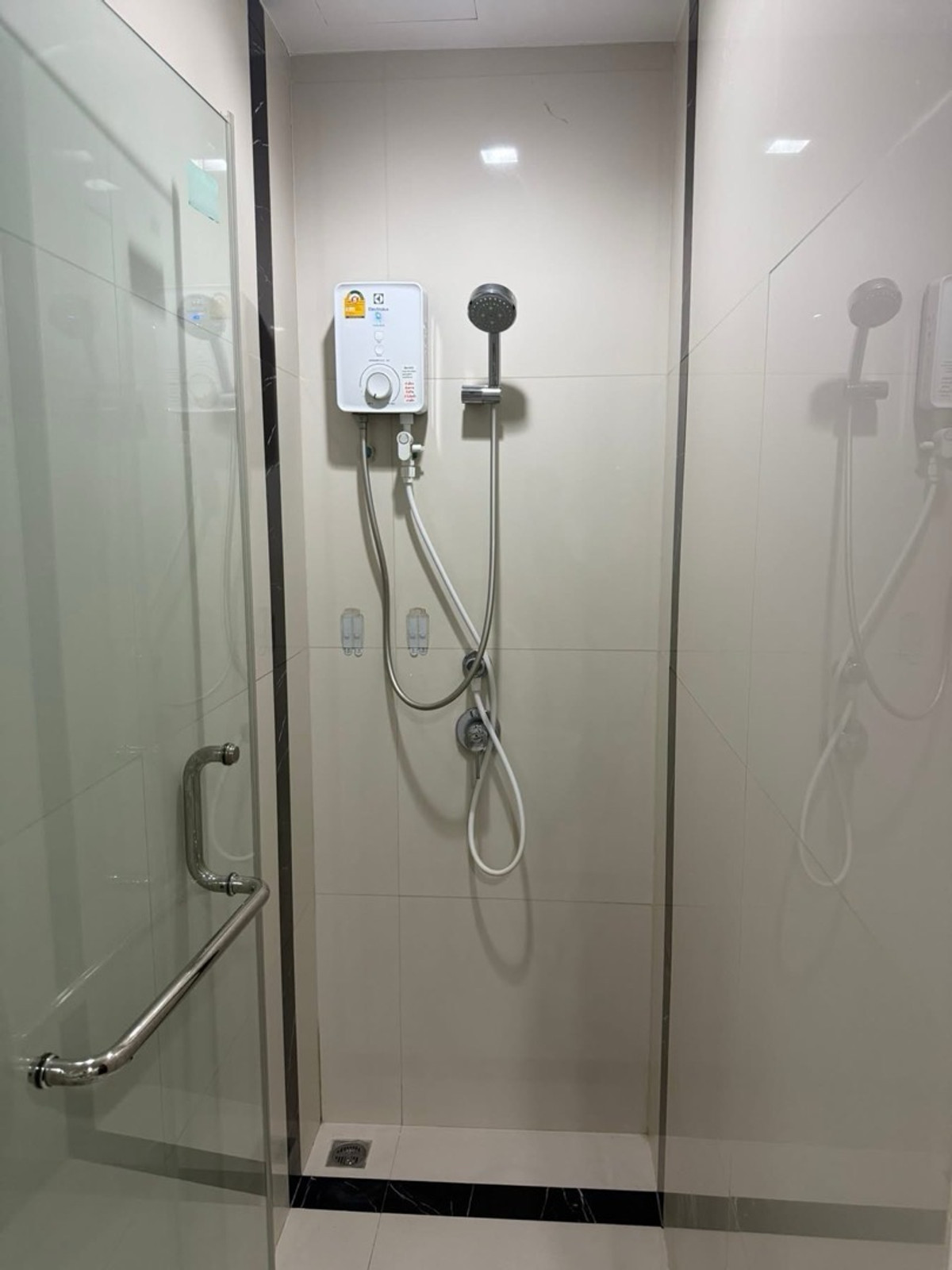 ให้เช่าคอนโดราชเทวี พญาไท : Wish Signature: 35 sqm. 1bed 1bath 1 living, 10th floor with private lift. ห้อง 35ตรม. ทิศใต้ 1ห้องนอน1 ห้องน้ำ 1 ห้องนั่งเล่น ชั้น 10, มีลิฟท์ส่วนตัว เดินไปพารากอน400เมตร BTSพญาไท ลิฟต์ส่วนตัว private lift