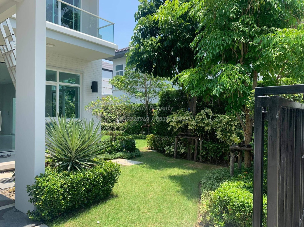 For SaleHouseMin Buri, Romklao : Manthana Srinakarin-Romklao, 66.7 square wah, shady, green space from Land&Houses