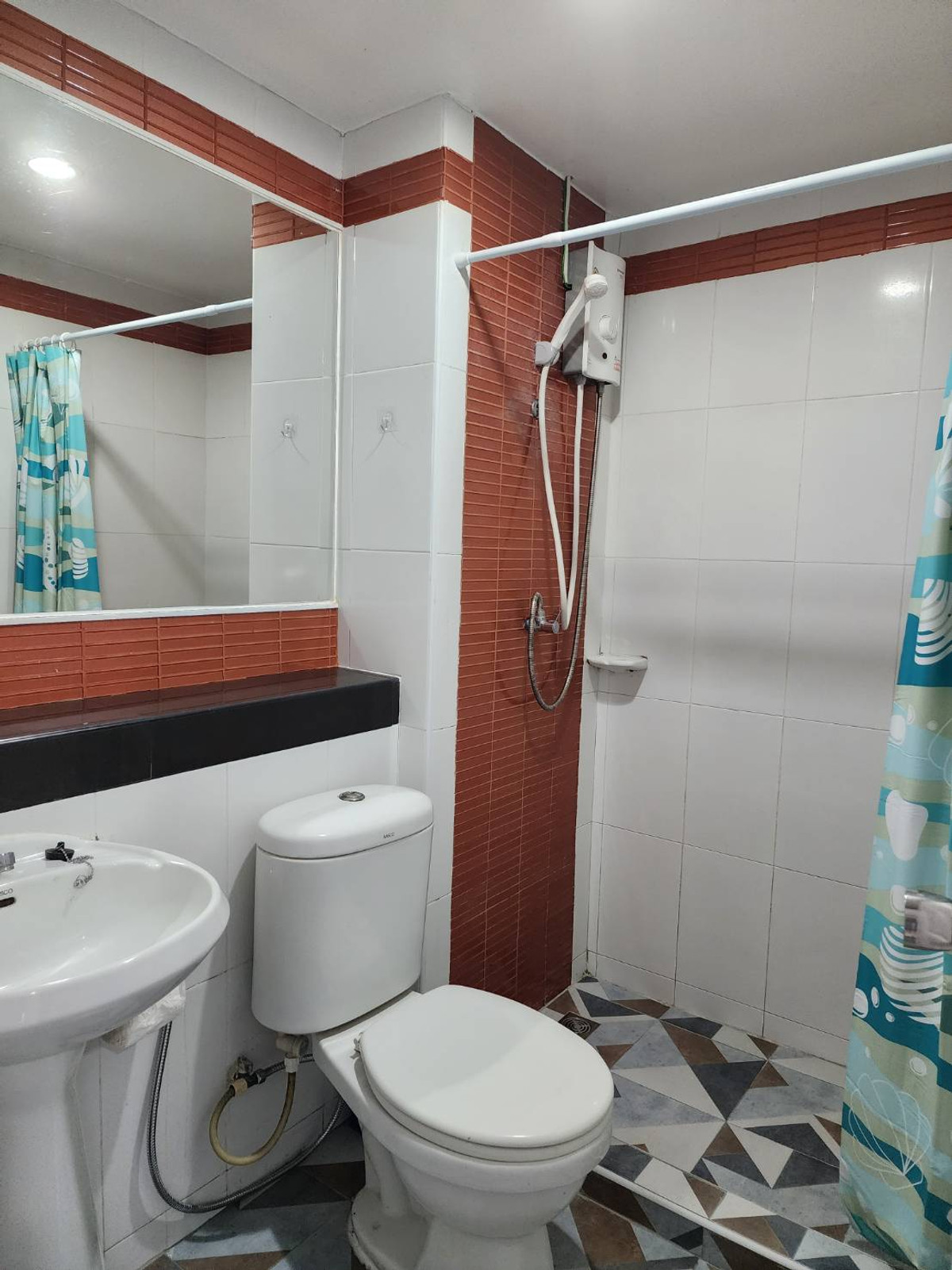 ให้เช่าคอนโดบางนา แบริ่ง ลาซาล : ให้เช่า รีเจ้นท์โฮม 7/1 เดินทางสะดวก ใกล้BTSบางนา ใกล้ทางด่วน ใกล้ไบเทคบางนา 