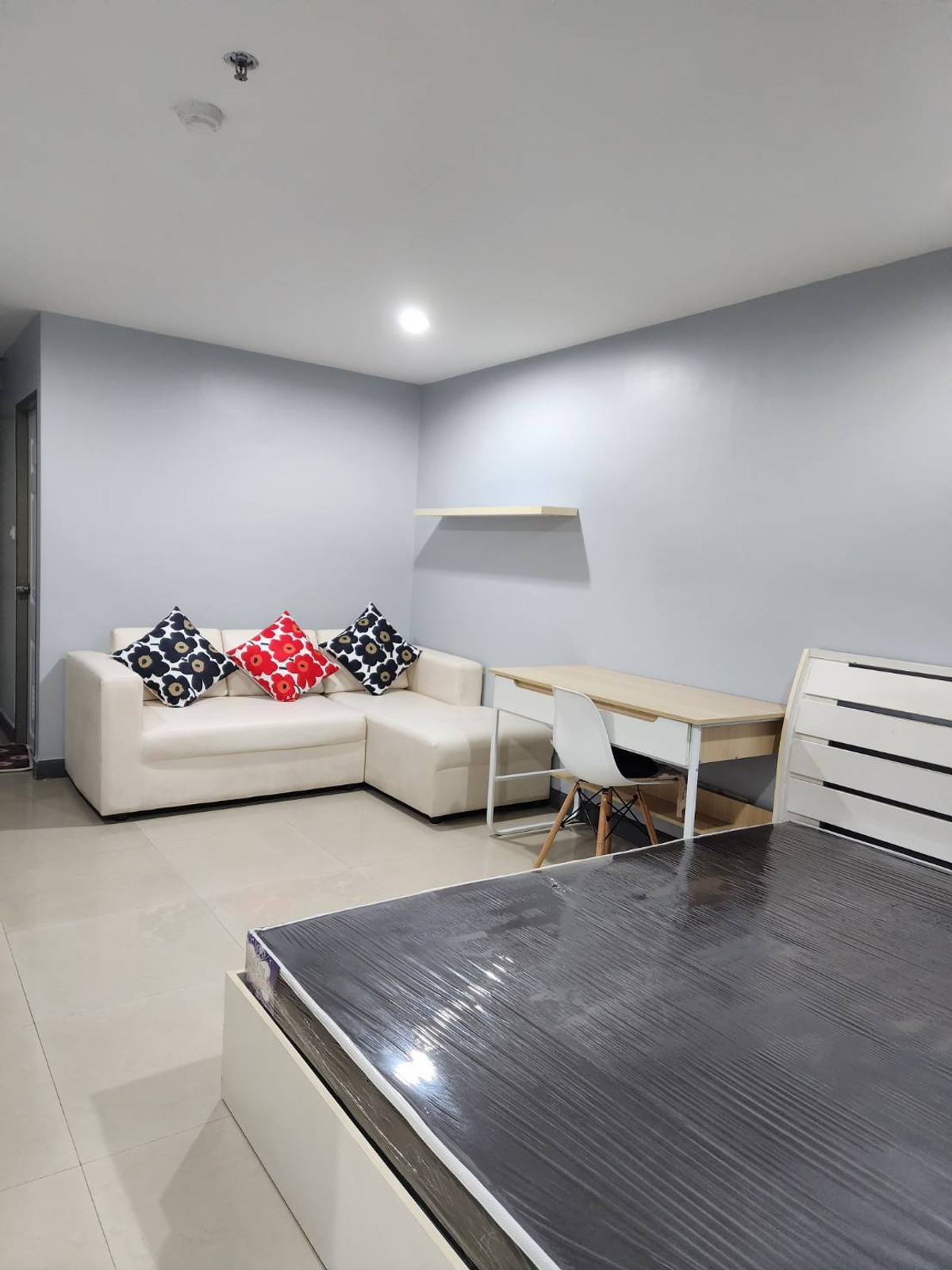 ให้เช่าคอนโดบางนา แบริ่ง ลาซาล : ให้เช่า รีเจ้นท์โฮม 7/1 เดินทางสะดวก ใกล้BTSบางนา ใกล้ทางด่วน ใกล้ไบเทคบางนา 