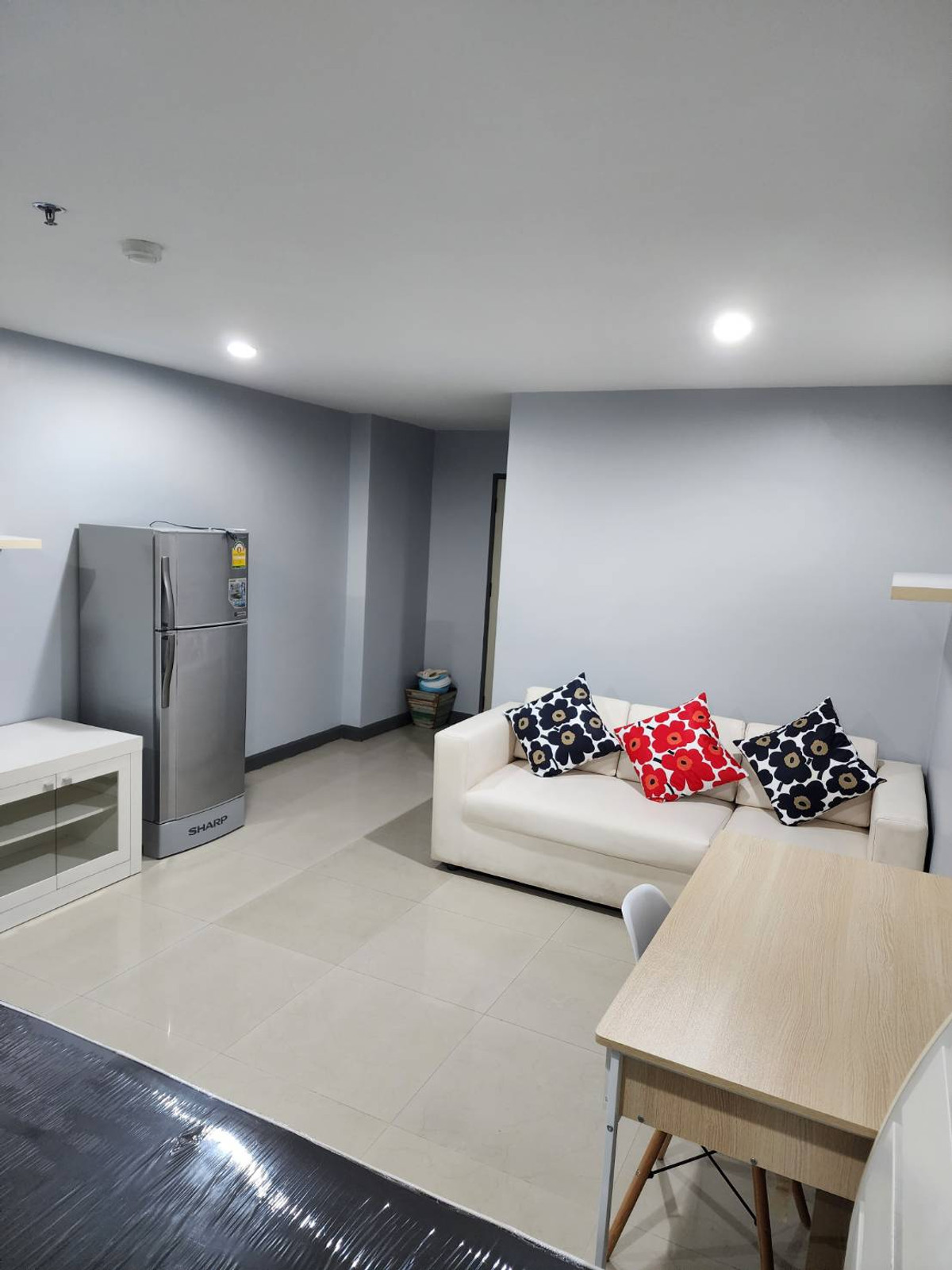 ให้เช่าคอนโดบางนา แบริ่ง ลาซาล : ให้เช่า รีเจ้นท์โฮม 7/1 เดินทางสะดวก ใกล้BTSบางนา ใกล้ทางด่วน ใกล้ไบเทคบางนา 