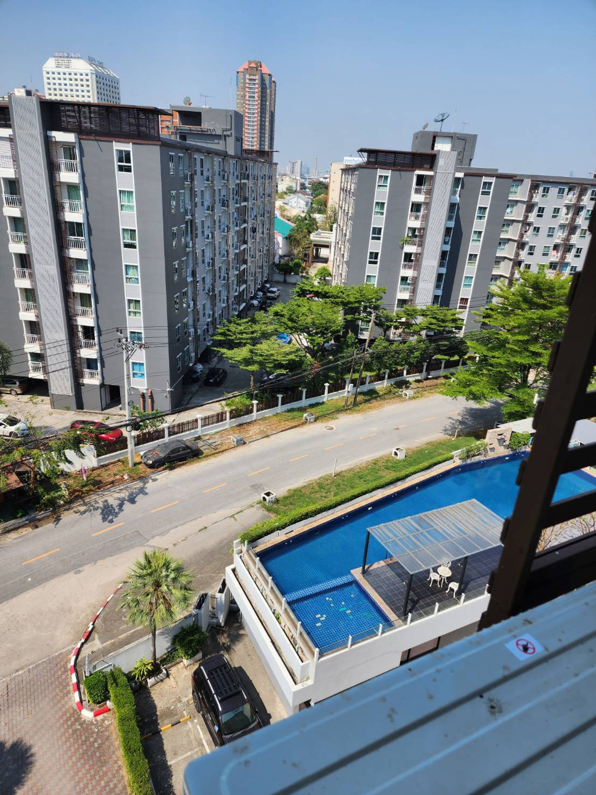 ให้เช่าคอนโดบางนา แบริ่ง ลาซาล : ให้เช่า รีเจ้นท์โฮม 7/1 เดินทางสะดวก ใกล้BTSบางนา ใกล้ทางด่วน ใกล้ไบเทคบางนา 