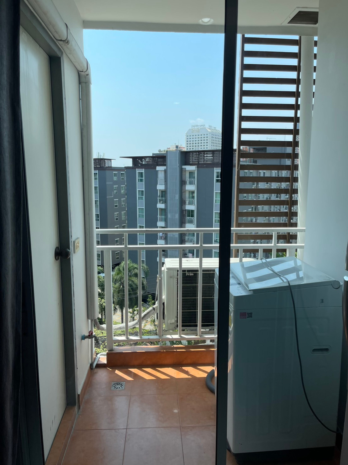 ให้เช่าคอนโดบางนา แบริ่ง ลาซาล : ให้เช่า รีเจ้นท์โฮม 7/1 เดินทางสะดวก ใกล้BTSบางนา ใกล้ทางด่วน ใกล้ไบเทคบางนา 