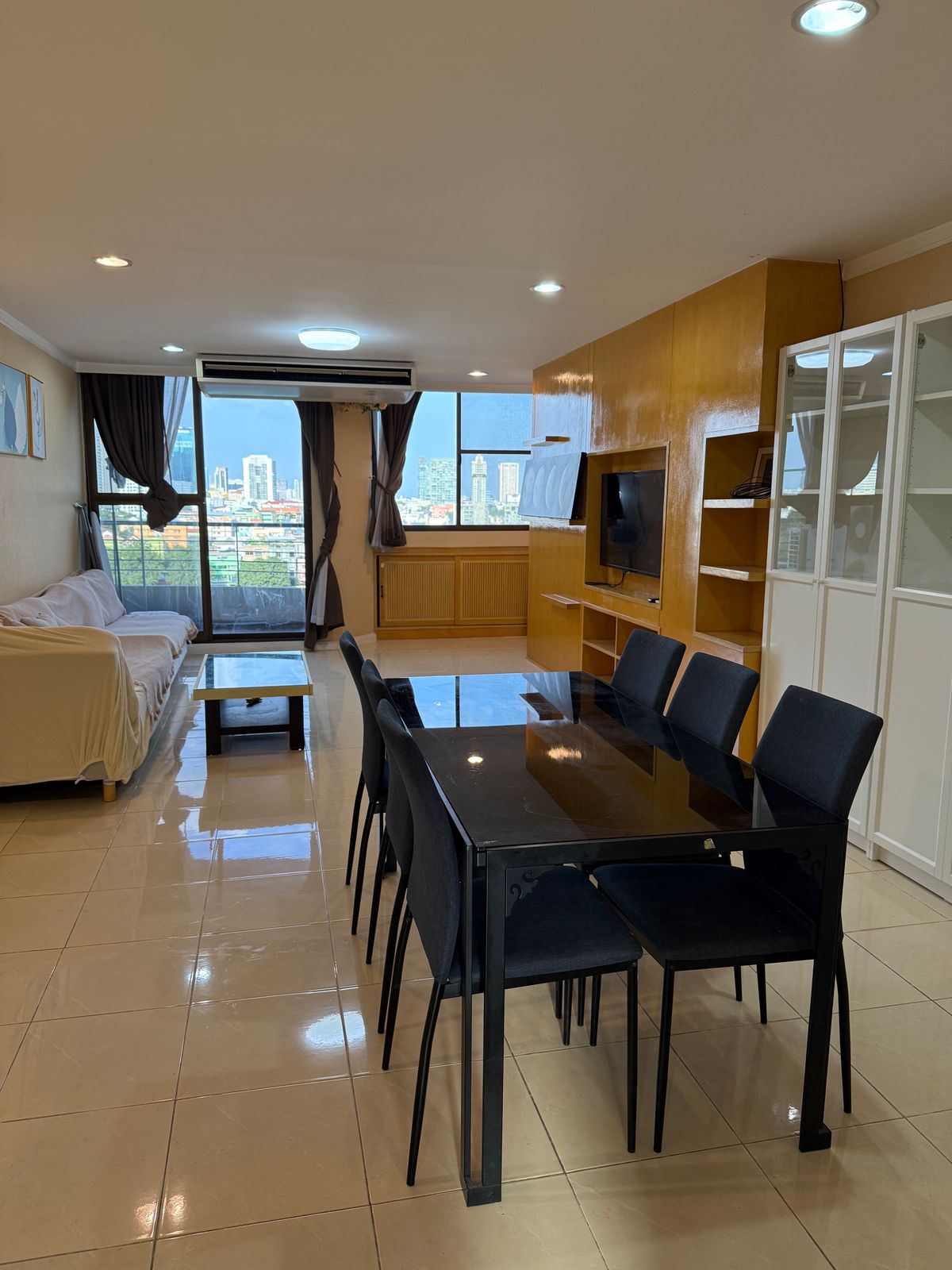 ให้เช่าคอนโดสุขุมวิท อโศก ทองหล่อ : BTS Prompong Supalai Place 2beds 2 baths condo for rent
