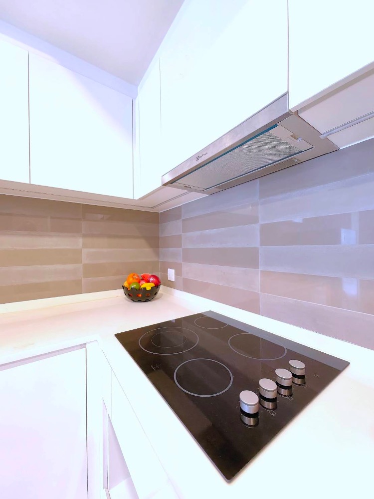 For SaleCondoRama9, Petchburi, RCA : For Sale with tenant til October 26 at Maestro 03 Ratchada Rama 9, 2 bedrooms, corner unit, fully furnished