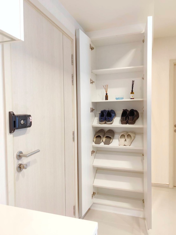 For SaleCondoRama9, Petchburi, RCA : For Sale with tenant til October 26 at Maestro 03 Ratchada Rama 9, 2 bedrooms, corner unit, fully furnished