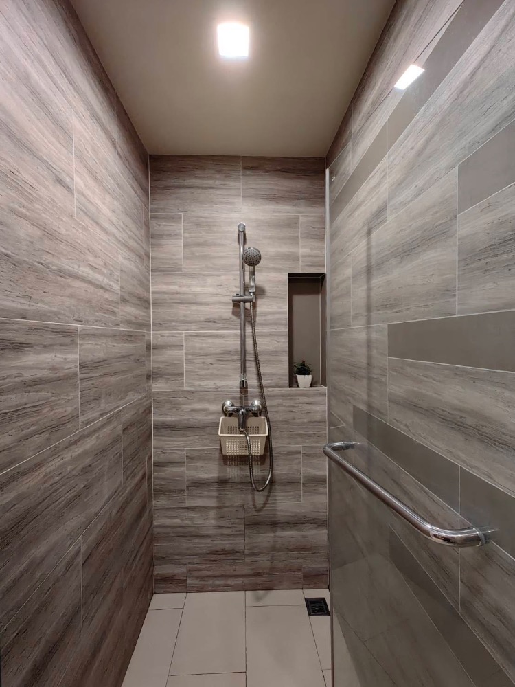 For SaleCondoRama9, Petchburi, RCA : For Sale with tenant til October 26 at Maestro 03 Ratchada Rama 9, 2 bedrooms, corner unit, fully furnished