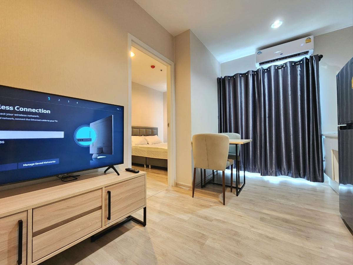 For RentCondoNonthaburi, Bang Yai, Bangbuathong : *The condition is as shown in the cover photo. New, first hand, has a washing machine** For rent, decorated comfortably, Plum Condo, Central Station, Phase 2 ** Sunset view**SN490.53