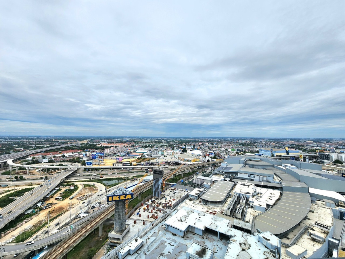 For RentCondoNonthaburi, Bang Yai, Bangbuathong : *The condition is as shown in the cover photo. New, first hand, has a washing machine** For rent, decorated comfortably, Plum Condo, Central Station, Phase 2 ** Sunset view**SN490.53