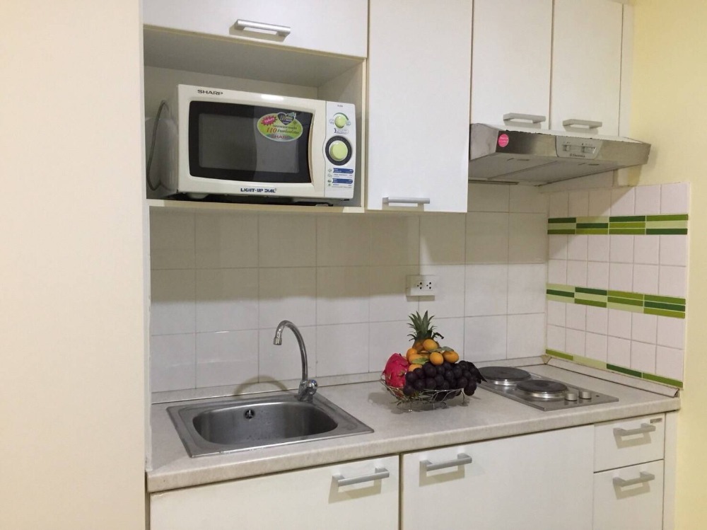 ให้เช่าคอนโดสุขุมวิท อโศก ทองหล่อ : 📣ให้เช่า The clover ทองหล่อ / 36 ตร.ม. 1 ห้องนอน กั้นเป็นสัดส่วน ติดต่อ 083-601-0968