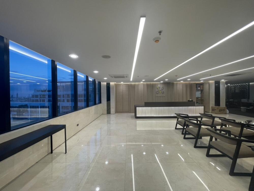 ให้เช่าสำนักงานคลองเตย กล้วยน้ำไท : 🏢SSP Tower 2 ออฟฟิศปล่อยเช่า 📍ชั้น 24  🚘ที่จอดรถ 2ช่อง 🚽มีห้องน้ำส่วนตัว 📏254ตรม. 🌤️วิวแม่น้ำ (ราคาพิเศษ)