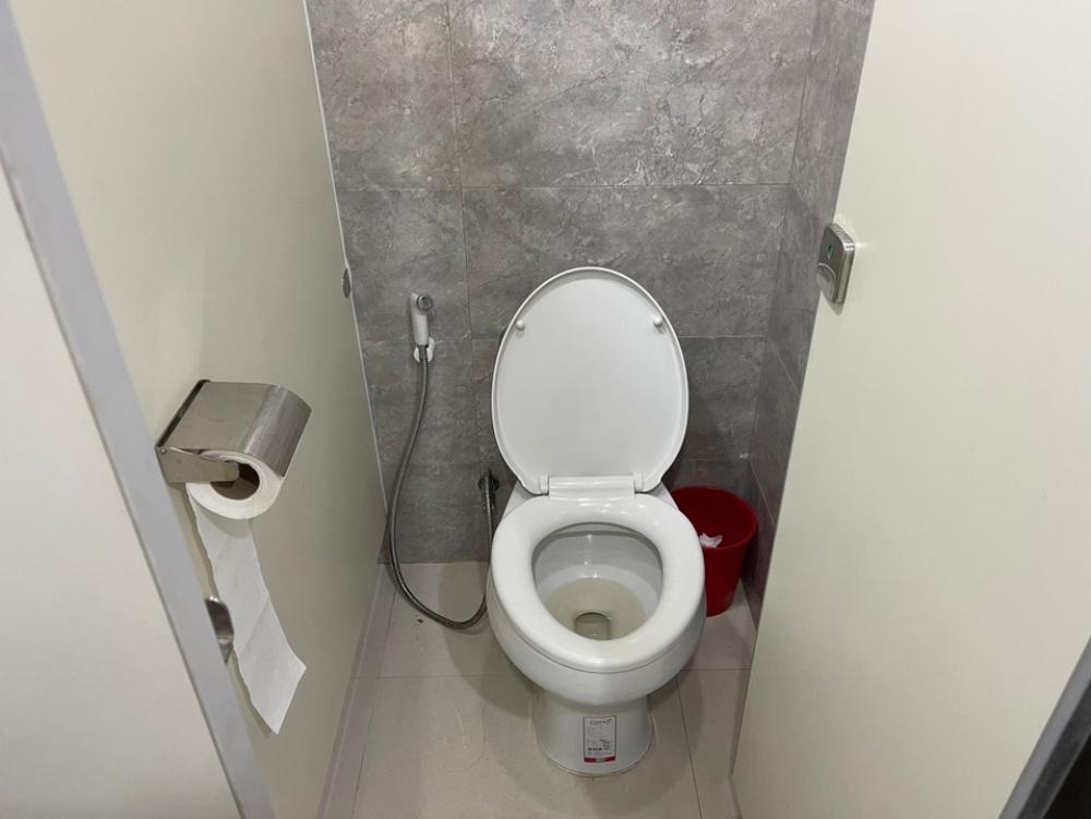 ให้เช่าสำนักงานคลองเตย กล้วยน้ำไท : 🏢SSP Tower 2 ออฟฟิศปล่อยเช่า 📍ชั้น 24  🚘ที่จอดรถ 2ช่อง 🚽มีห้องน้ำส่วนตัว 📏254ตรม. 🌤️วิวแม่น้ำ (ราคาพิเศษ)