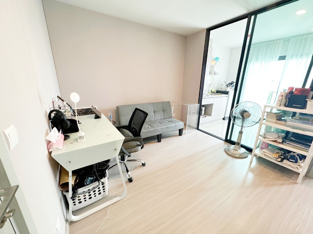 For SaleCondoRama9, Petchburi, RCA : Sale with tenant, good return, Aspire Asoke-Ratchada, 1 bedroom, 35 sq m., 8th floor, Building D, fully-furnished.