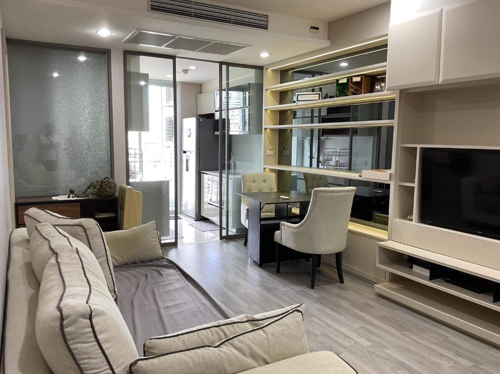 For RentCondoSathorn, Narathiwat : For rent 🔥The Room Sathorn - STUDIO.Louis🔥 Beautiful room, Icon Siam view, fully decorated, furnished and appliances 🚆 near BTS St. Louis