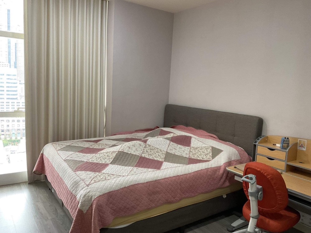 For RentCondoSathorn, Narathiwat : For rent 🔥The Room Sathorn - STUDIO.Louis🔥 Beautiful room, Icon Siam view, fully decorated, furnished and appliances 🚆 near BTS St. Louis