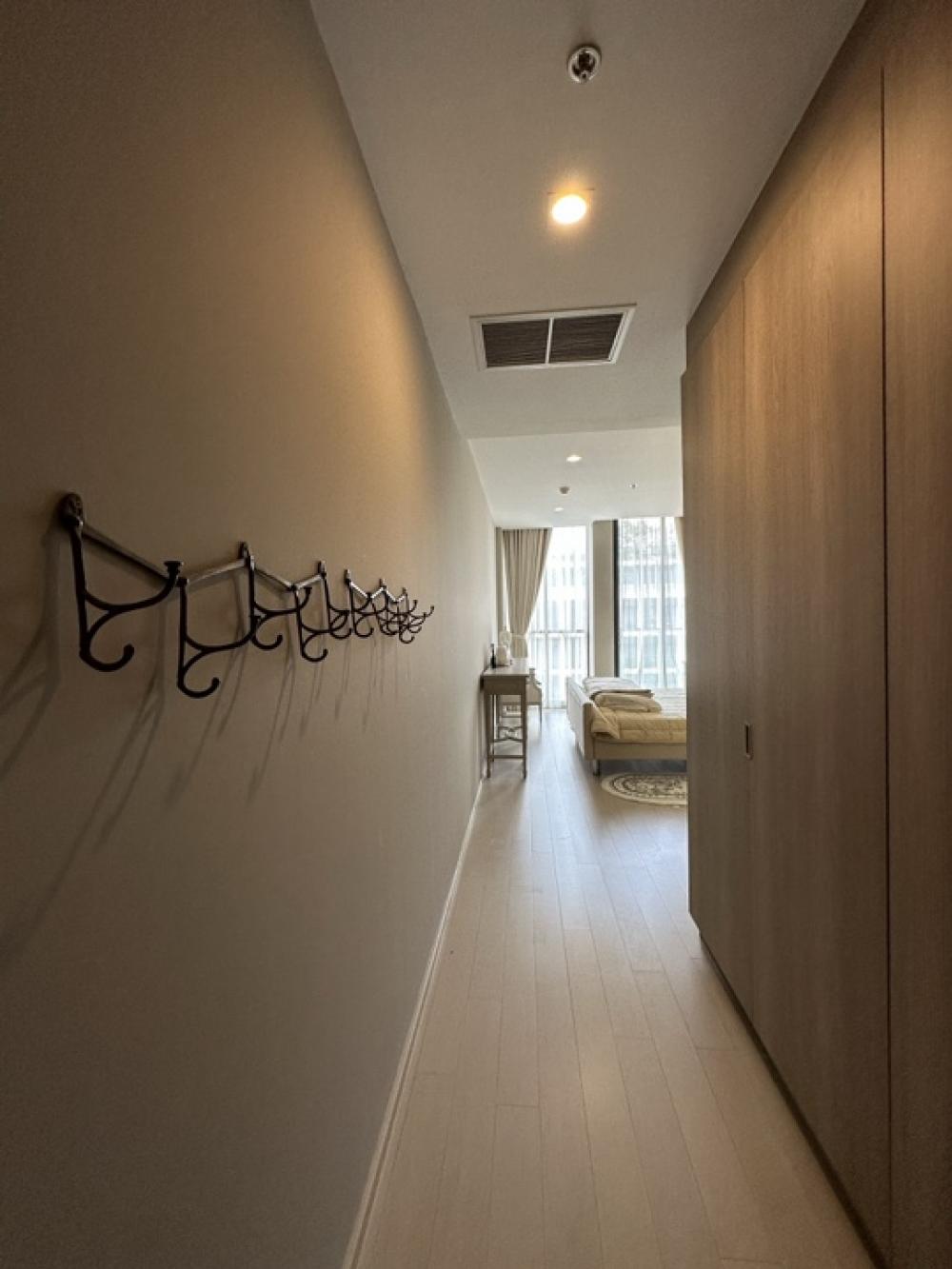 ให้เช่าคอนโดวิทยุ ชิดลม หลังสวน : 🔥ให้เช่าด่วน🔥Noble Ploenchit 1 bedroom 1 bahtroom ห้องกว้าง ตกแต่งสวย หรูหรา เฟอร์นิเจอร์ครบ ติด BTS เพลินจิต❗