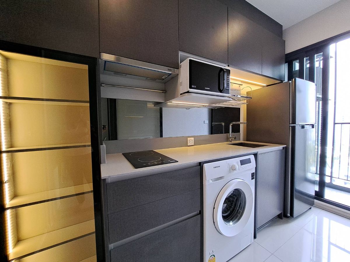 For RentCondoSapankwai,Jatujak : Condo for rent The Privacy Jatujak near MRT Pathonyotin