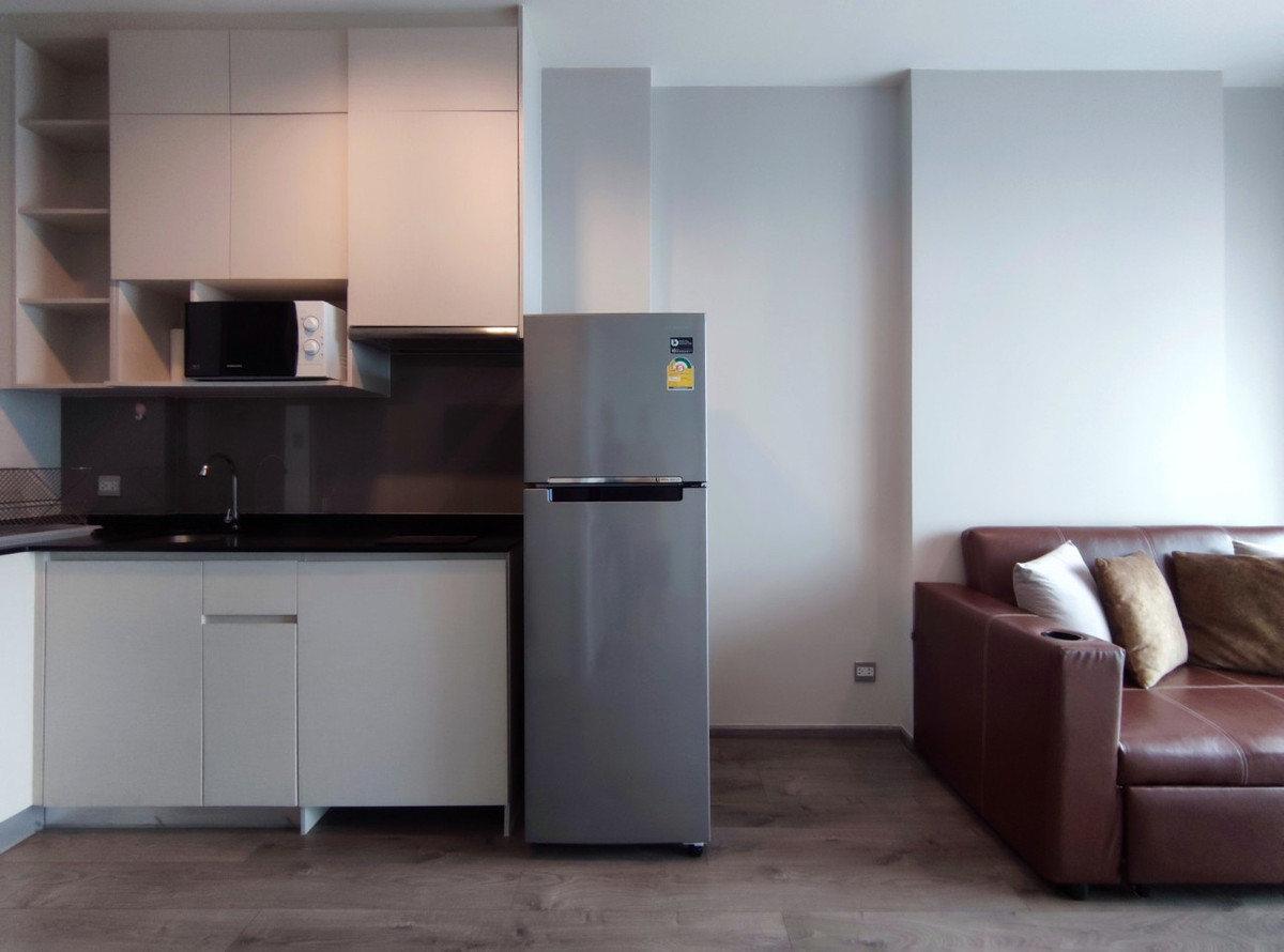 ให้เช่าคอนโดลาดพร้าว เซ็นทรัลลาดพร้าว : Whizdom Avenue รัชดา-ลาดพร้าว  | 35 ตร.ม. 📞 Line:@pukkhome (with @ )