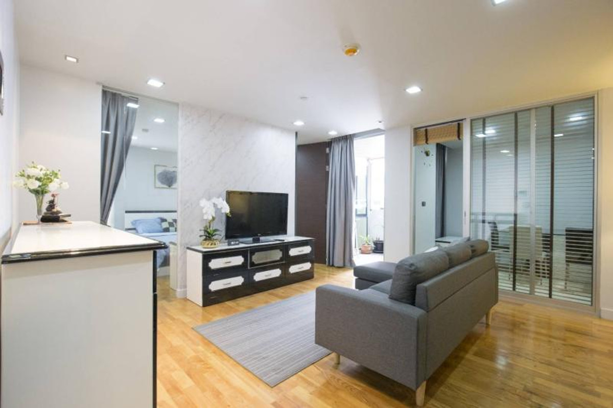 For SaleCondoSilom, Saladaeng, Bangrak : FOR SALE condo , Quad Silom , BTS-Chong Nonsi , Silom , Bang Rak , Bangkok , CX-29661