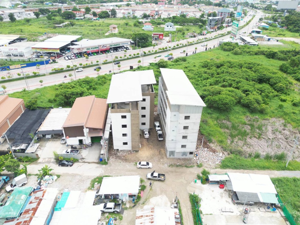 For SaleHotel&Apartment BusinessPattanakan, Srinakarin : Urgently looking for a capitalist to build an apartment, very good location, only 100 meters from Phatthanakan Road.