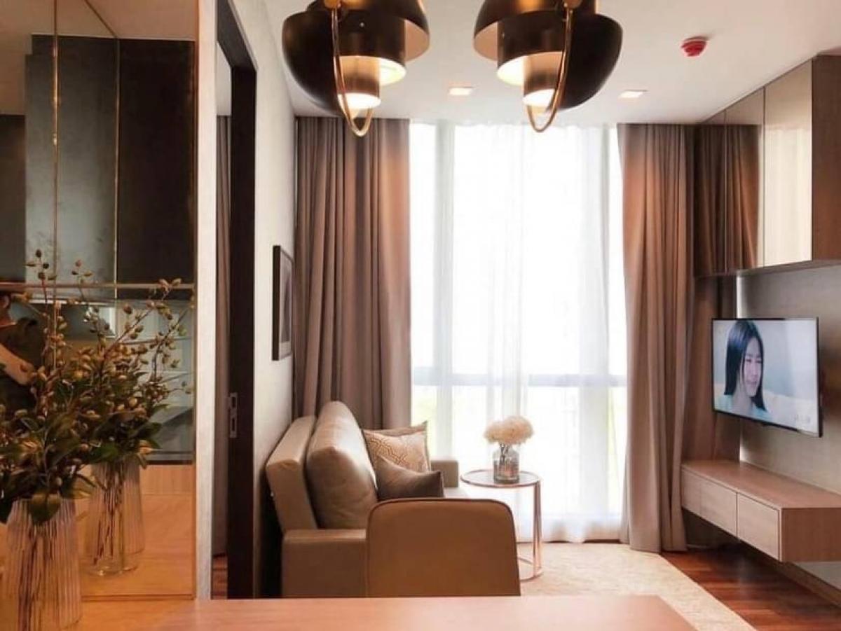 ให้เช่าคอนโดราชเทวี พญาไท : Wish Signature: 35 sqm. 1bed 1bath 1 living, 20th floor with private lift. ห้อง 35ตรม. ทิศใต้ 1ห้องนอน1 ห้องน้ำ 1 ห้องนั่งเล่น ชั้น 20, มีลิฟท์ส่วนตัว เดินไปพารากอน400เมตร BTSพญาไท ลิฟต์ส่วนตัว private lift